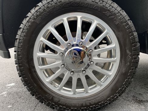 Used 2024 Chevrolet Silverado 3500 W/T AWD/4WD image 40