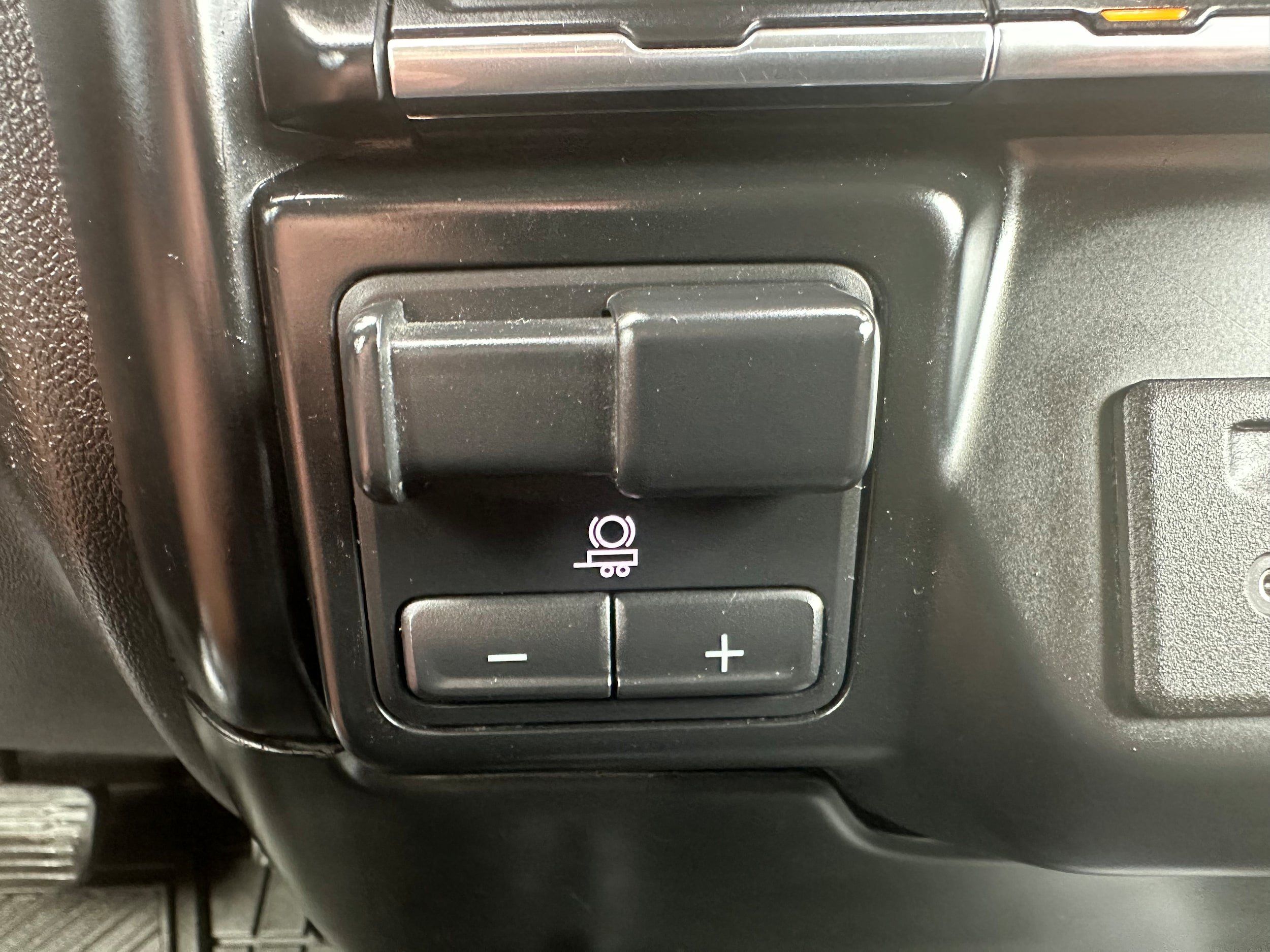 Used 2019 Chevrolet Silverado 1500 LT w/ All-Star Edition AWD/4WD image 21