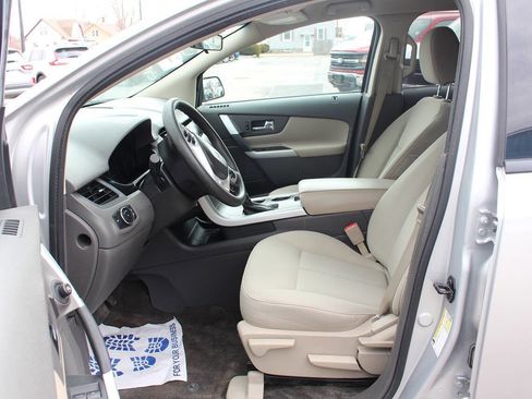Used 2014 Ford Edge SE image 9