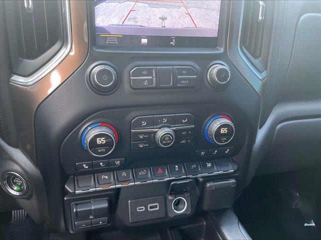 Used 2019 Chevrolet Silverado 1500 High Country RWD image 24