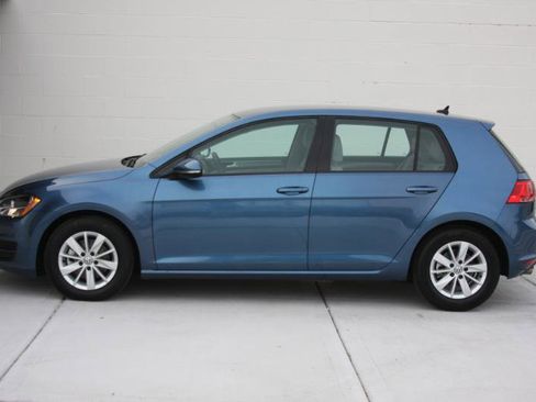 Used 2015 Volkswagen Golf S image 12