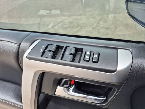 Used 2018 Toyota 4Runner SR5 image 13