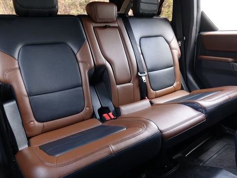 Used 2023 Ford Bronco Outer Banks image 13