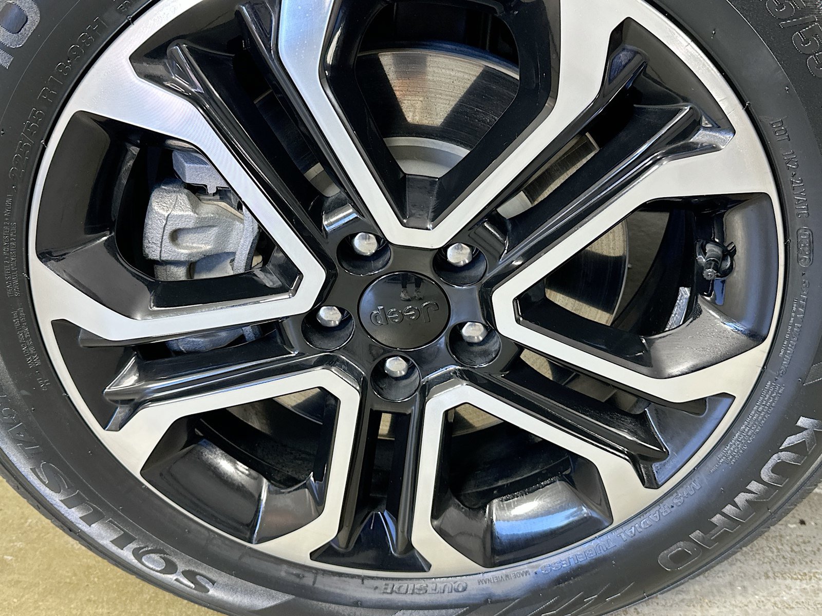Used 2023 Jeep Compass Limited AWD/4WD image 29