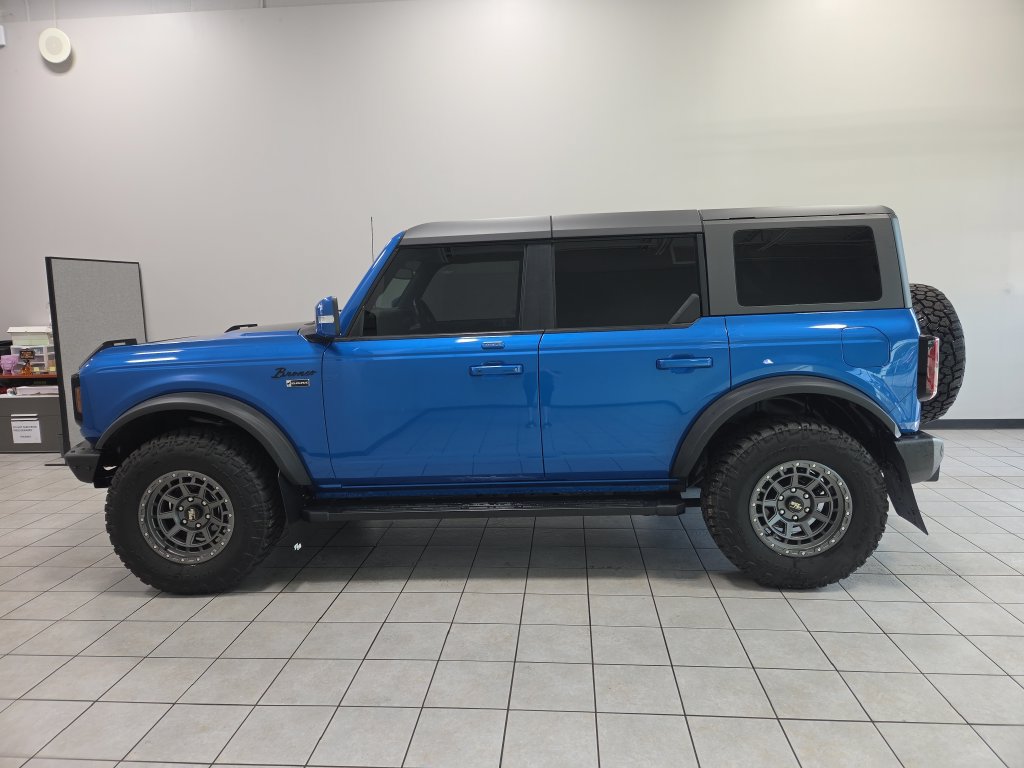 Used 2023 Ford Bronco Outer Banks AWD/4WD image 5