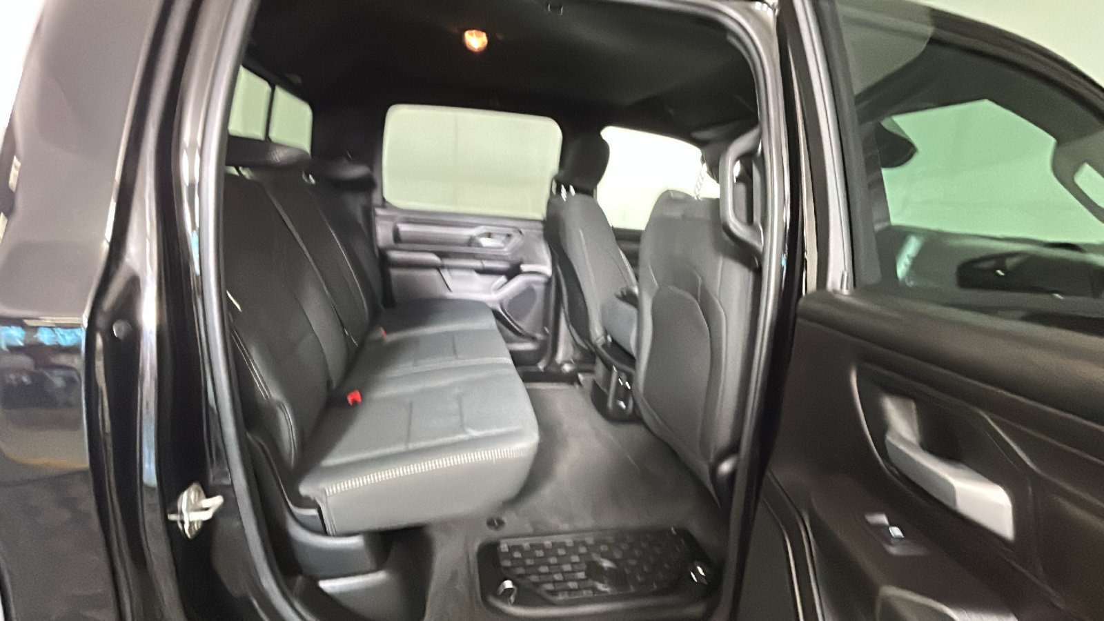 Used 2024 RAM 1500 Tradesman AWD/4WD image 35