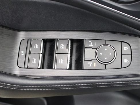 Used 2023 Nissan Rogue Platinum w/ Platinum Premium Package FWD image 19