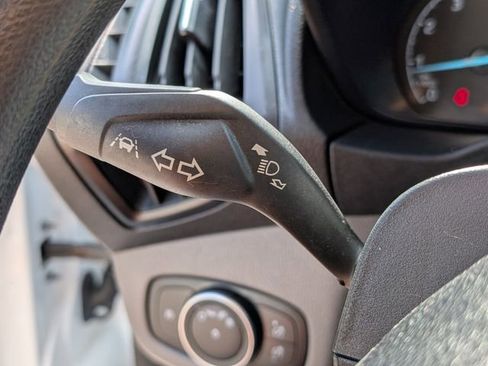 Used 2022 Ford Transit Connect XLT image 31