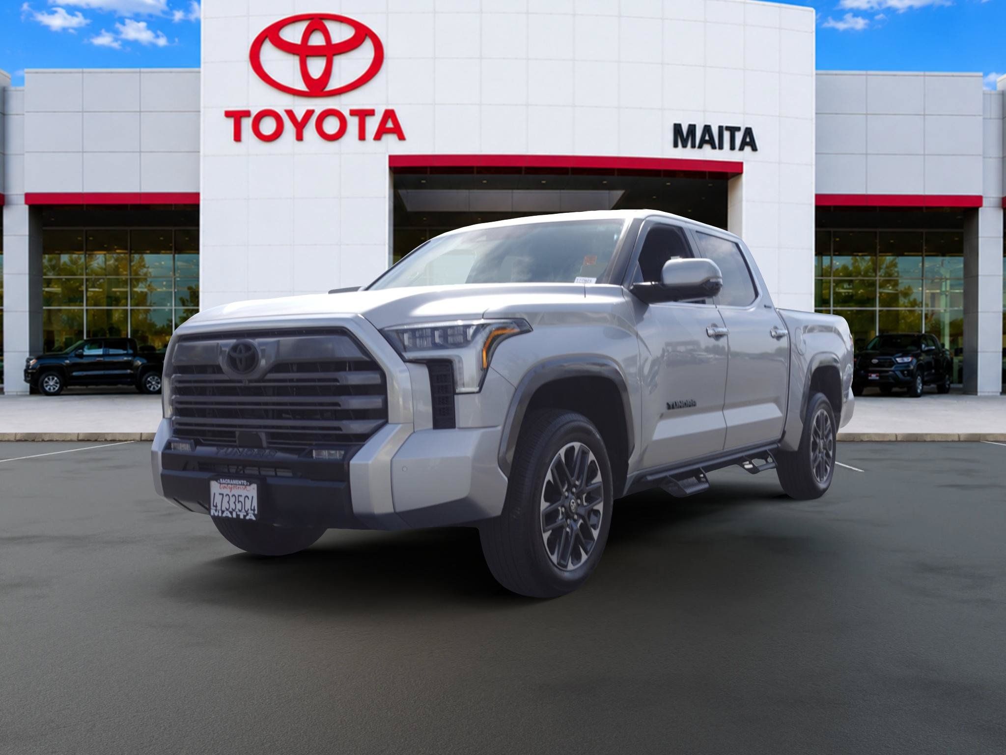 Used 2025 Toyota Tundra Limited AWD/4WD image 7