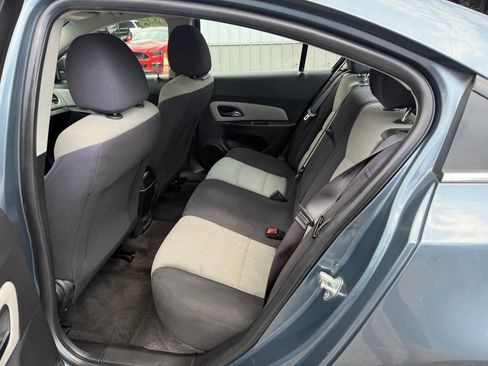 Used 2012 Chevrolet Cruze LS w/ Connectivity Package FWD image 9