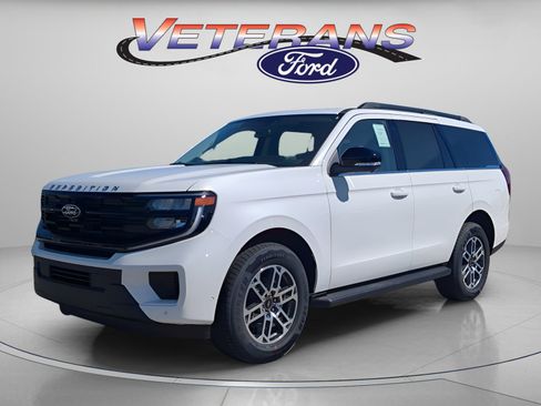 New 2025 Ford Expedition Active image 1