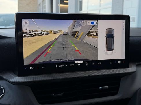 New 2026 Ford Explorer Active RWD image 18
