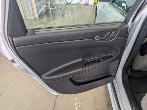 Used 2016 Chevrolet Impala Limited LS image 8