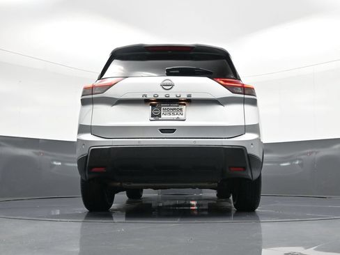 Certified 2024 Nissan Rogue S FWD image 21