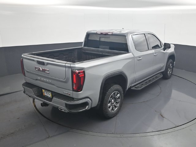 Used 2024 GMC Sierra 1500 AT4 w/ Technology Package AWD/4WD image 17