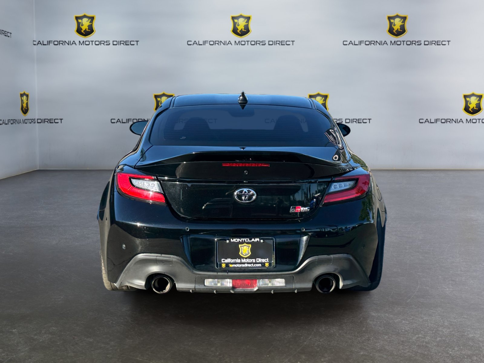 Used 2023 Toyota GR86 Premium w/ ALL Weather Mat Package (TMS) RWD image 4