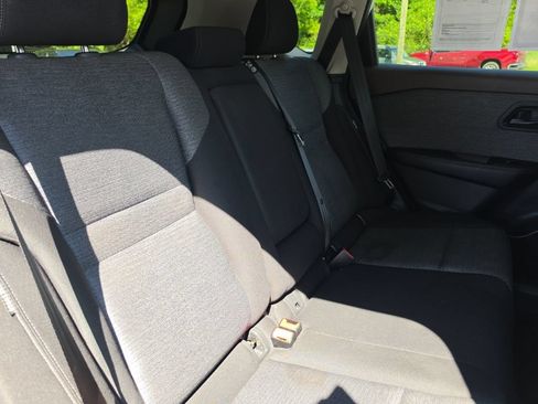 Used 2022 Nissan Rogue S FWD image 27