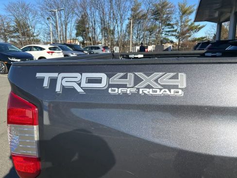 Used 2020 Toyota Tundra SR5 w/ TRD Off-Road Package image 20