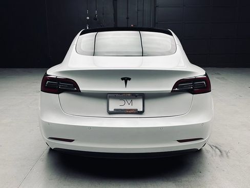 Used 2021 Tesla Model 3 Standard Range Plus RWD image 5