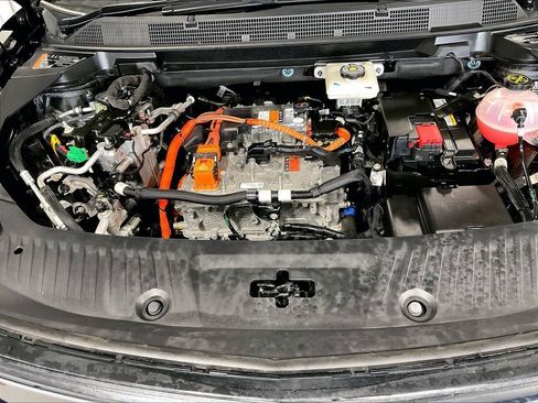 Used 2024 Chevrolet Equinox EV RS FWD image 34