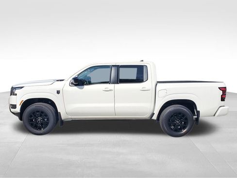 New 2026 Nissan Frontier 4x4 Crew Cab image 3