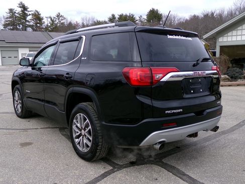 Used 2019 GMC Acadia SLE image 4