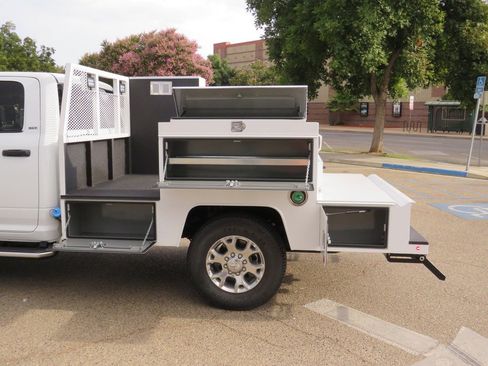 New 2022 RAM 3500 SLT w/ Quick Order Package 2YG SLT image 14