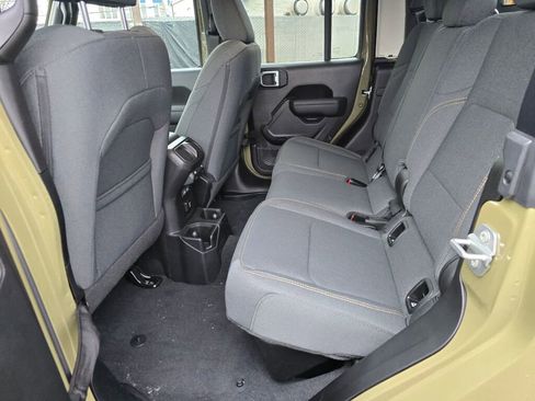 New 2025 Jeep Gladiator Willys image 19