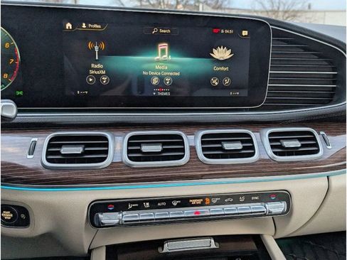 Used 2023 Mercedes-Benz GLS 450 4MATIC w/ Warmth & Comfort Package image 22