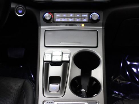 Used 2023 Hyundai Kona Limited image 17