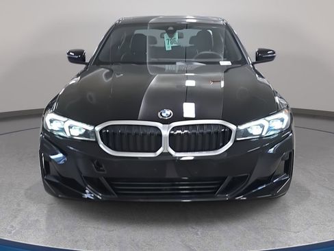 Used 2025 BMW 330i Sedan w/ M Sport Package image 3