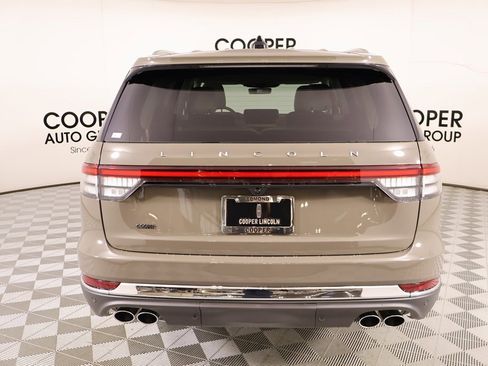 New 2026 Lincoln Aviator Premiere image 23