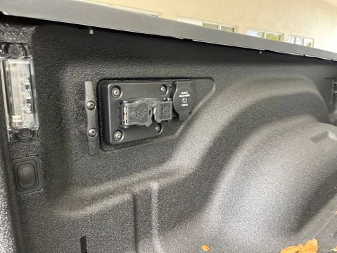 New 2023 RAM 3500 Limited image 32