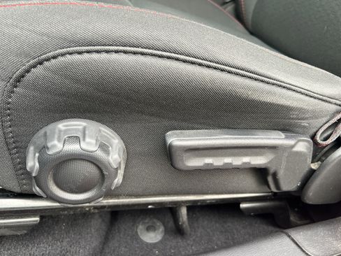 Used 2021 Jeep Wrangler Unlimited Rubicon w/ Safety Group image 23