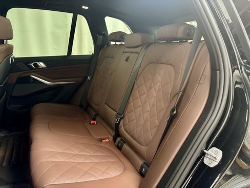 Used 2026 BMW X5 xDrive40i w/ M Sport Package AWD/4WD image 22