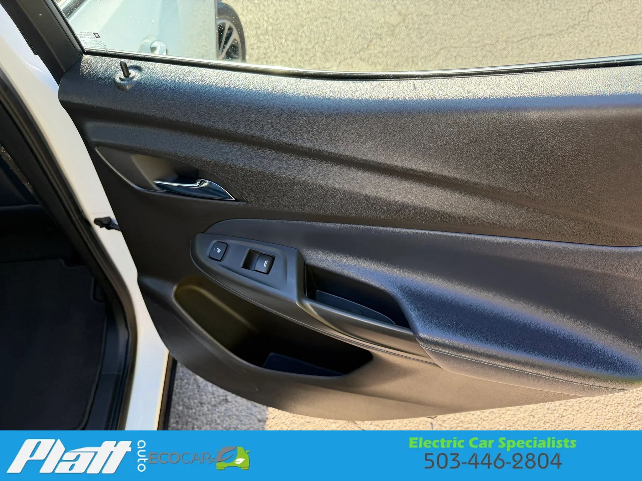 Used 2022 Chevrolet Bolt EUV Premier w/ Sun & Sound Package FWD image 39