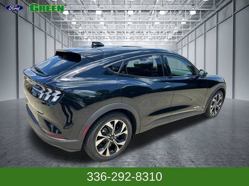 Used 2025 Ford Mustang Mach-E Select AWD/4WD image 5