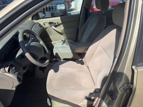 Used 2001 Ford Focus SE image 12