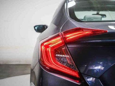 Used 2016 Honda Civic EX image 9