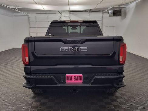 Used 2022 GMC Sierra 1500 SLT w/ SLT Convenience Package AWD/4WD image 10