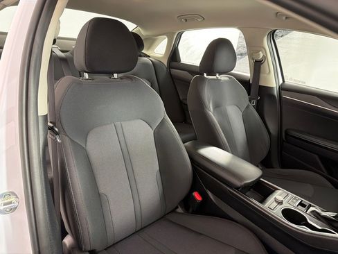 Used 2021 Kia K5 LXS image 22