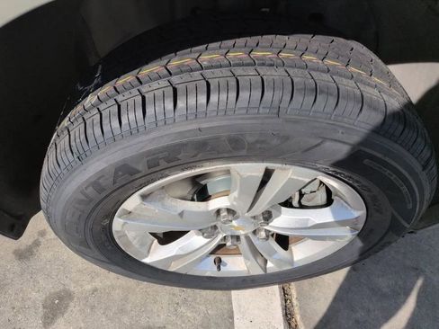 Used 2013 Chevrolet Equinox LS image 39