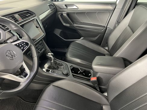 Used 2022 Volkswagen Tiguan SE R-Line AWD/4WD image 16