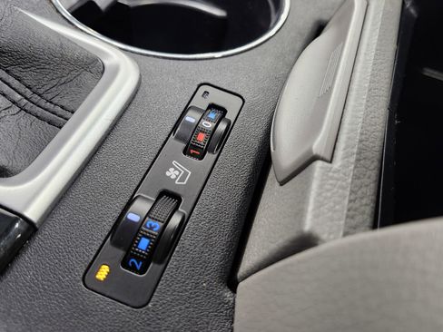 Used 2018 Toyota Highlander Limited Platinum image 11