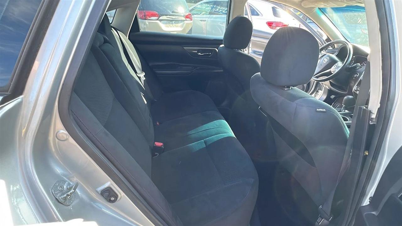 Used 2015 Nissan Altima 2.5 SV w/ Convenience Package FWD image 29