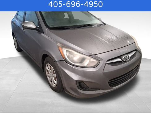 Used 2014 Hyundai Accent GLS image 2
