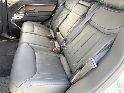 New 2026 Land Rover Range Rover SE AWD/4WD image 16