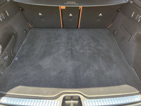 Used 2023 Mercedes-Benz GLC 300 image 35