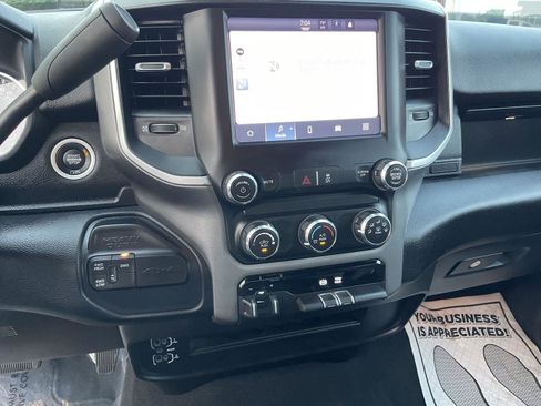 Used 2024 RAM 2500 Big Horn AWD/4WD image 15