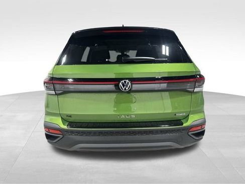 New 2026 Volkswagen Taos SE AWD/4WD image 5